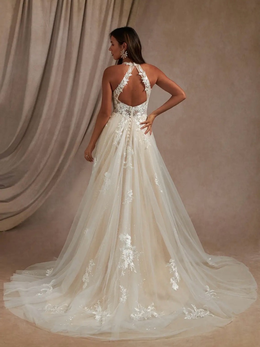 Azazie Dysis wedding gown -size 4 NEW with Tags- BEAUTIFUL!